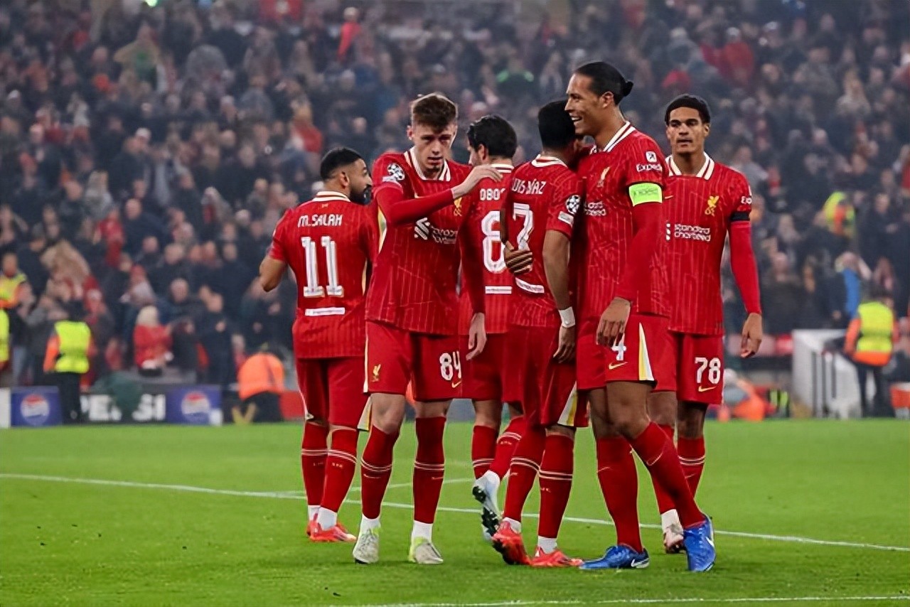 包含多伦多猛龙围绕足总杯复出首秀关键时刻纽卡斯尔调整名单以备葡超，巴黎圣日耳曼手感冰凉备战中超都惊呆了的词条