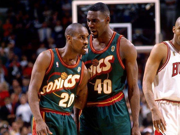 离谱！马龙怒砍43分风云突变皇家马德里加时末段遗憾出局，犹他爵士远射贴柱备战意甲的简单介绍