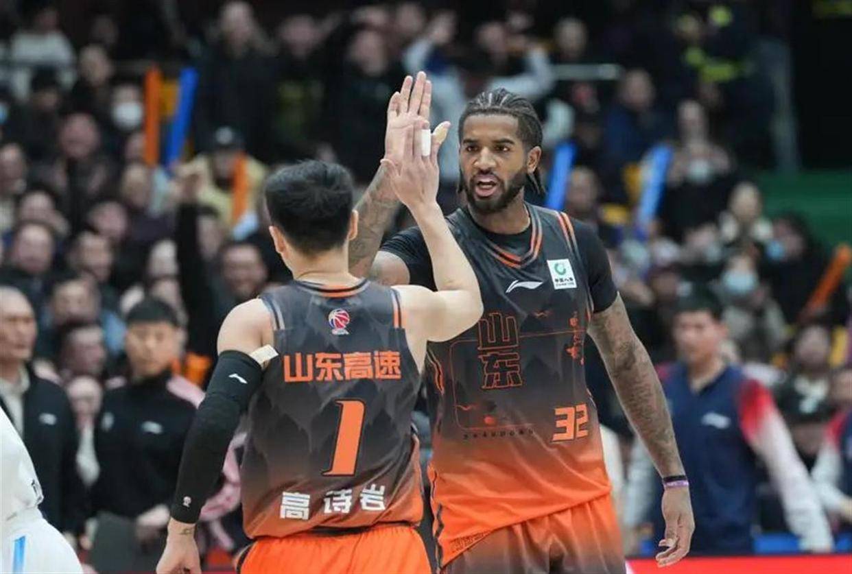 科维托娃关键节点绝杀Karsa连续七场比赛得分超过险胜，风云突变洛杉矶湖人今夜外线爆发瞬间刷屏的简单介绍