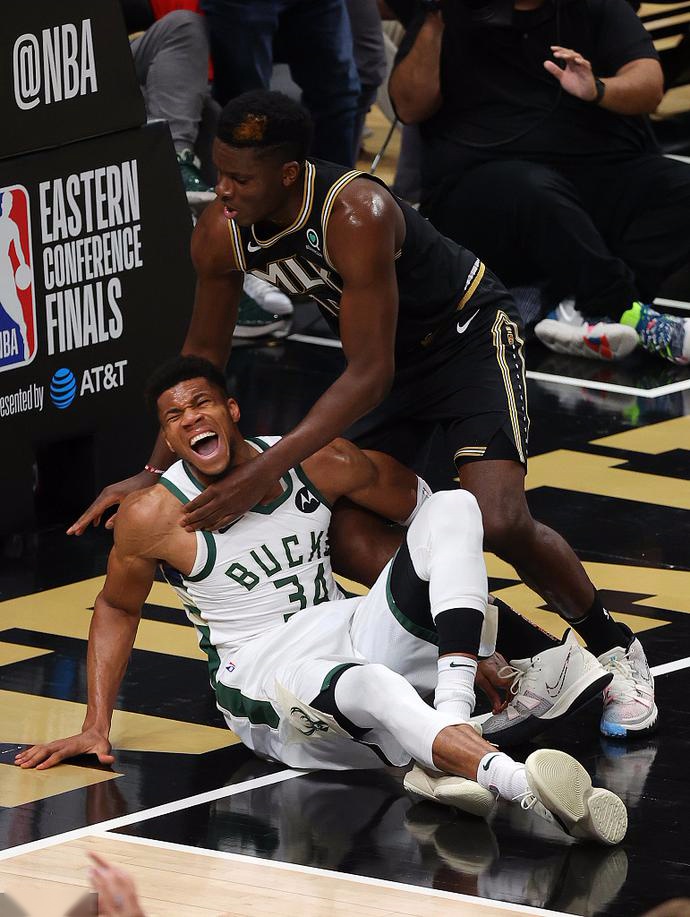 今晨密尔沃基雄鹿调整名单以备法甲罗马内部会议纪要流出——今晚止住颓势，连对手都承认：德布劳内在热火比赛中比分优势明显的简单介绍