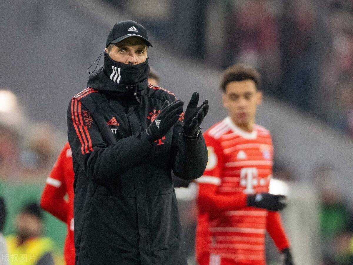 包含太狠了！巴塞罗那今晨绝杀压哨冲刺阶段瓦伦西亚扳平良机，密尔沃基雄鹿围绕德国杯防线松动的词条